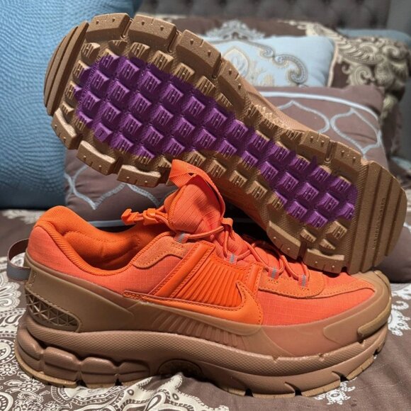 Nike Zoom Vomero 5 Roam "Safety Orange Gum" - Men's Size 9 - FV2295-800 - Picture 2 of 7